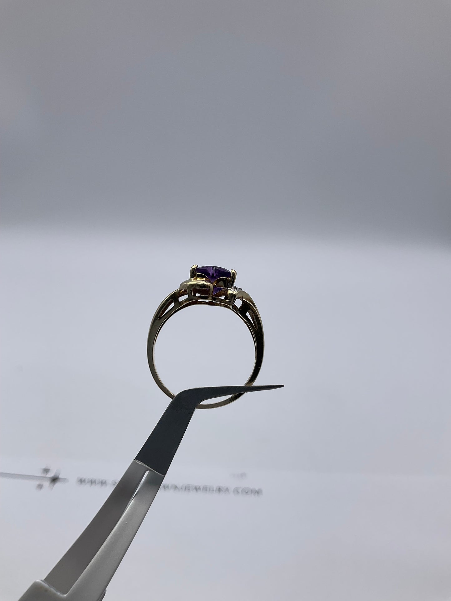 10K Yellow Gold Heart-Shaped Amethyst & Diamond Ring – Size 6.5 – 2.4g