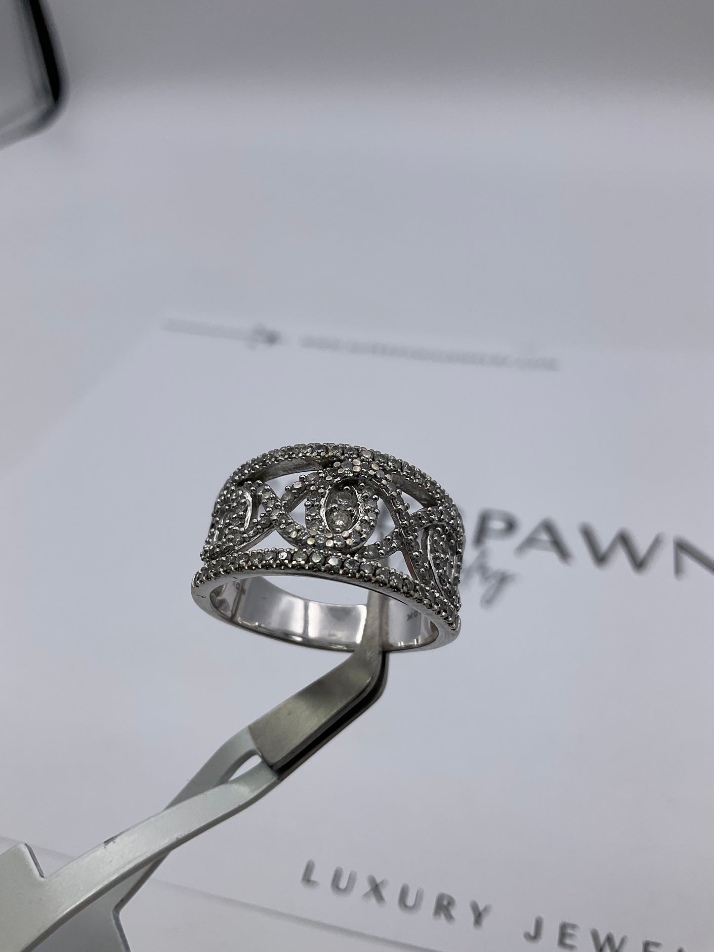 10K White Gold Filigree Twist Cluster Ring – Size 9.5 – 7.9g