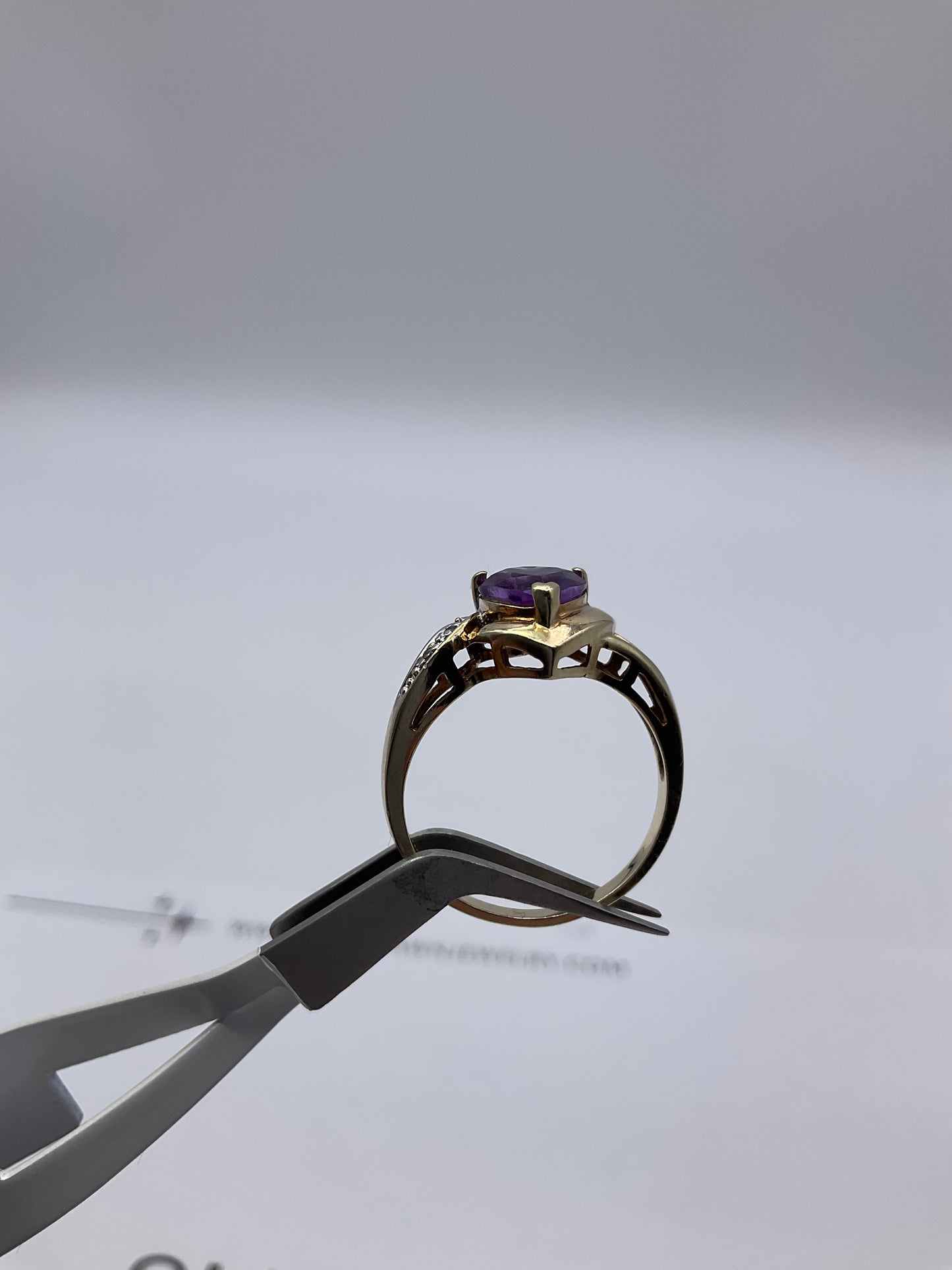 10K Yellow Gold Heart-Shaped Amethyst & Diamond Ring – Size 6.5 – 2.4g