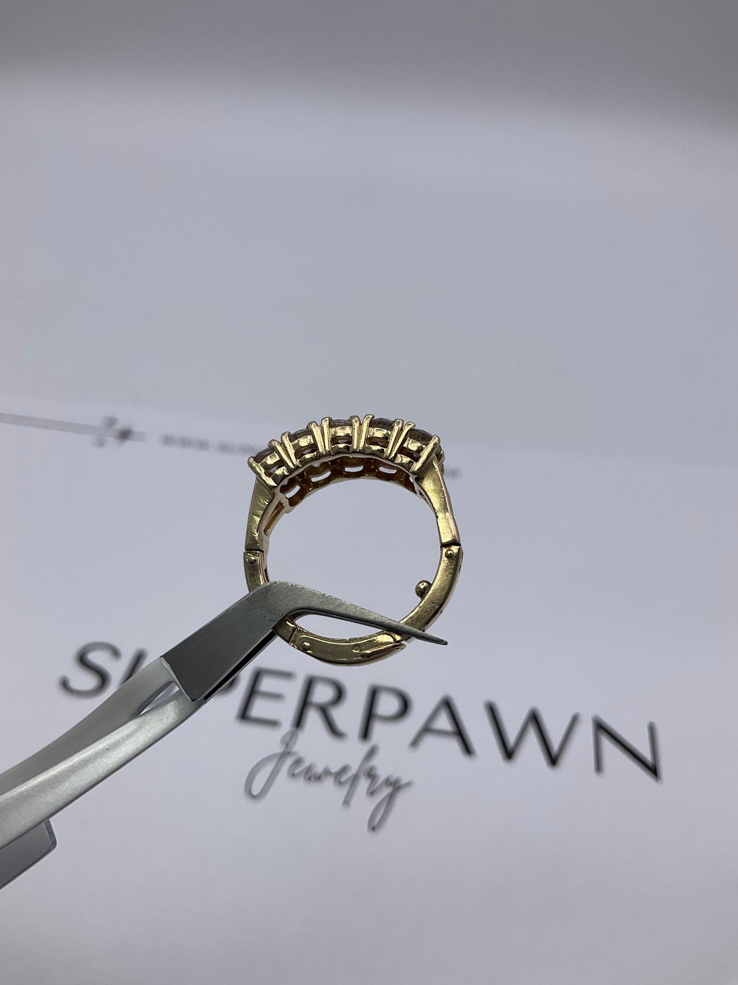 14K Yellow Gold Diamond Clasp Design Ring – Size 5.5 – 5.8g