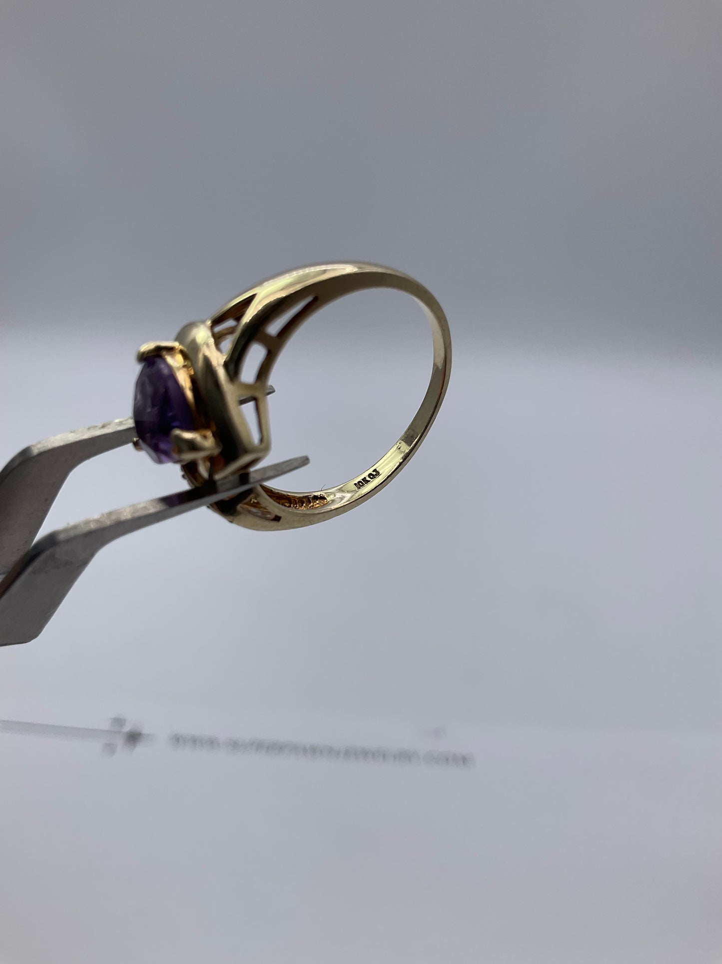 10K Yellow Gold Heart-Shaped Amethyst & Diamond Ring – Size 6.5 – 2.4g