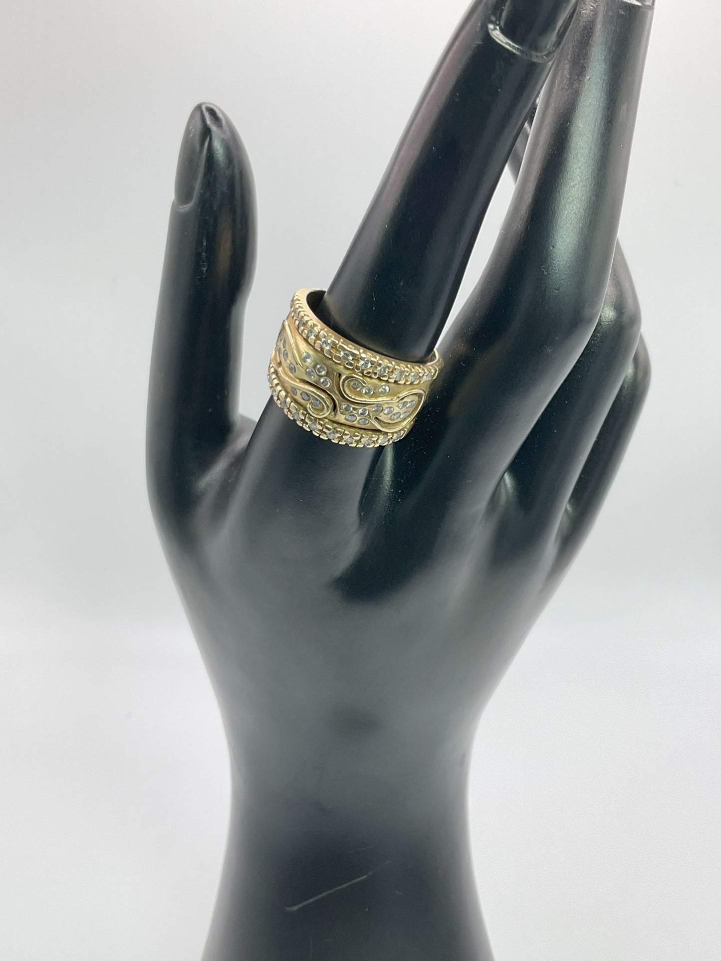 9.6g 14k Yellow Gold Ladies Ring Size 9