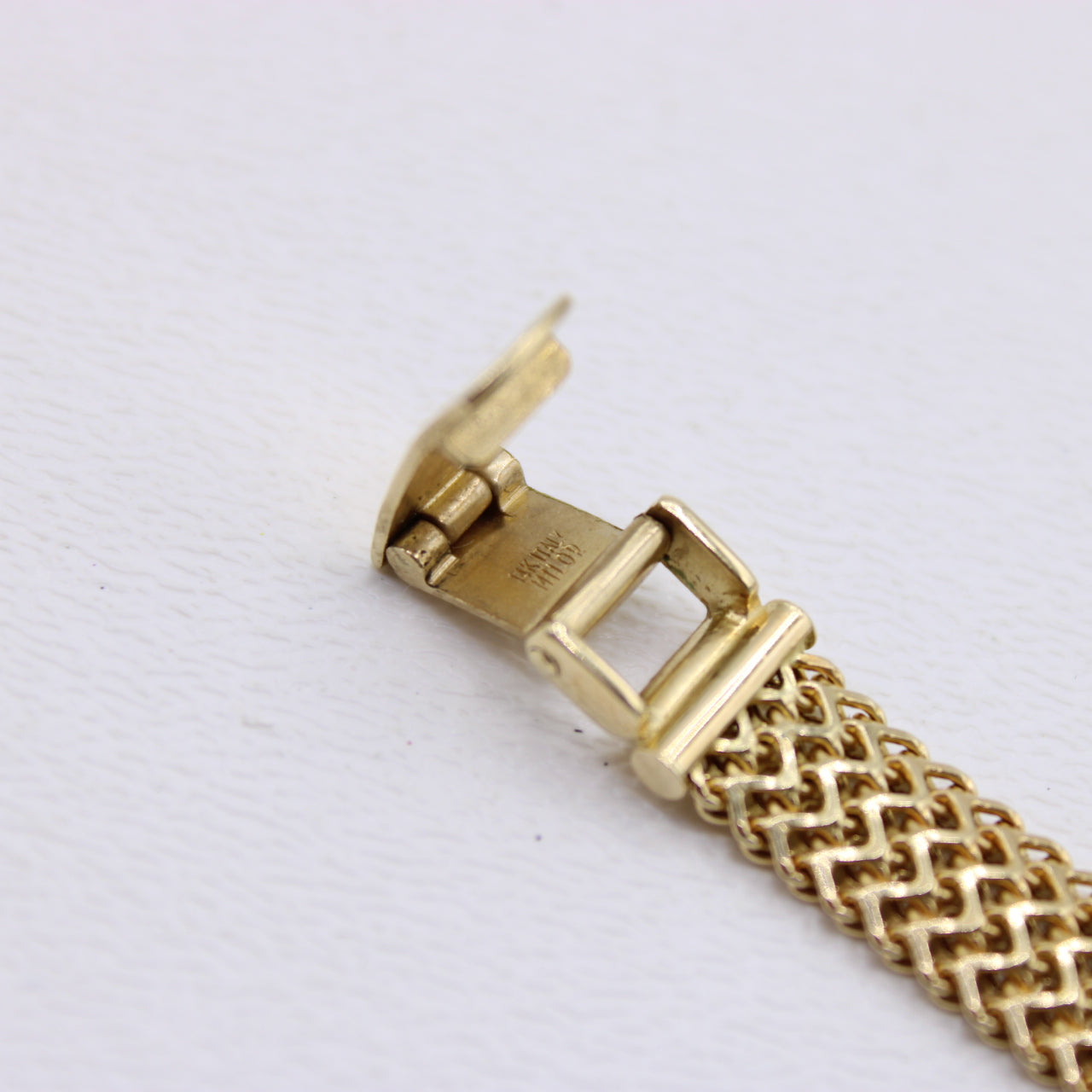 Vintage Vicence 14K Yellow Gold 20mm Ladies Wrist Watch Milor Italy 6.5" 19.2g