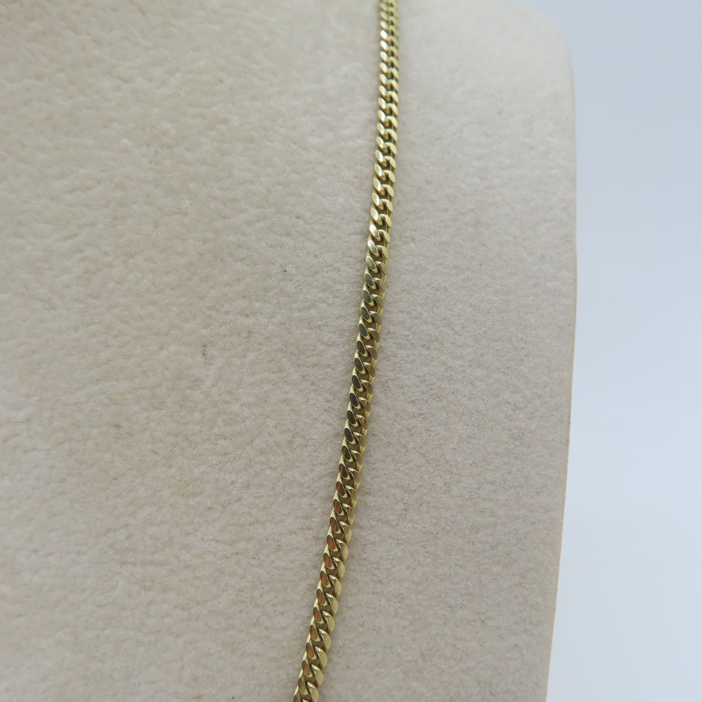 14K Yellow Gold Curb Link Chain Necklace 2.5mm 18" 10g