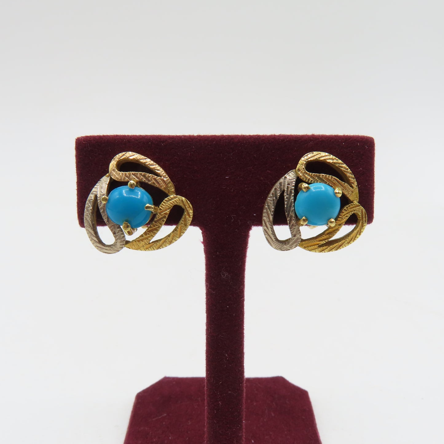 18K Gold Round Turquoise Stud Earrings 5.2g