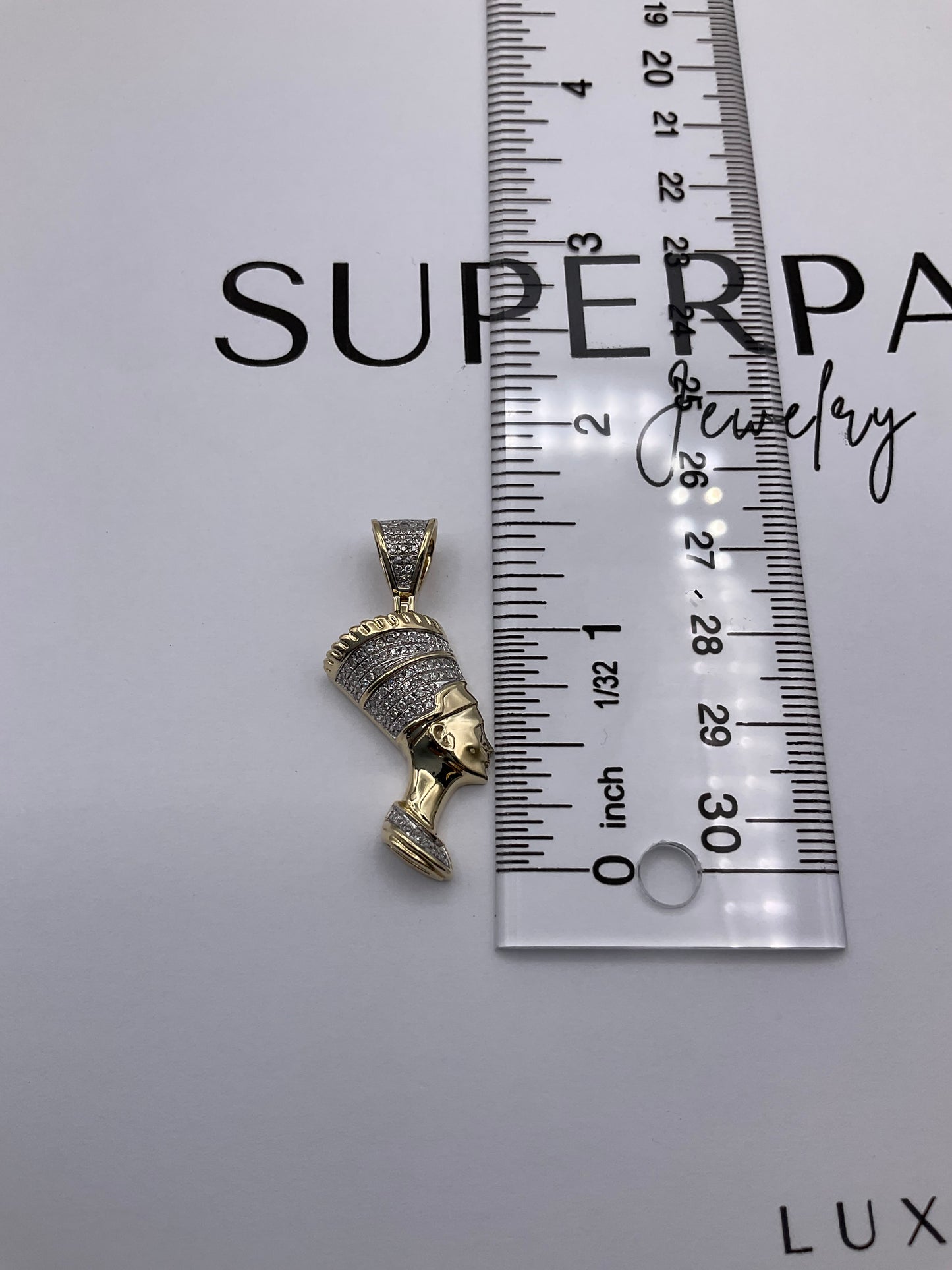 4.7g 10k Cleopatra Yellow Gold Diamond Pendant