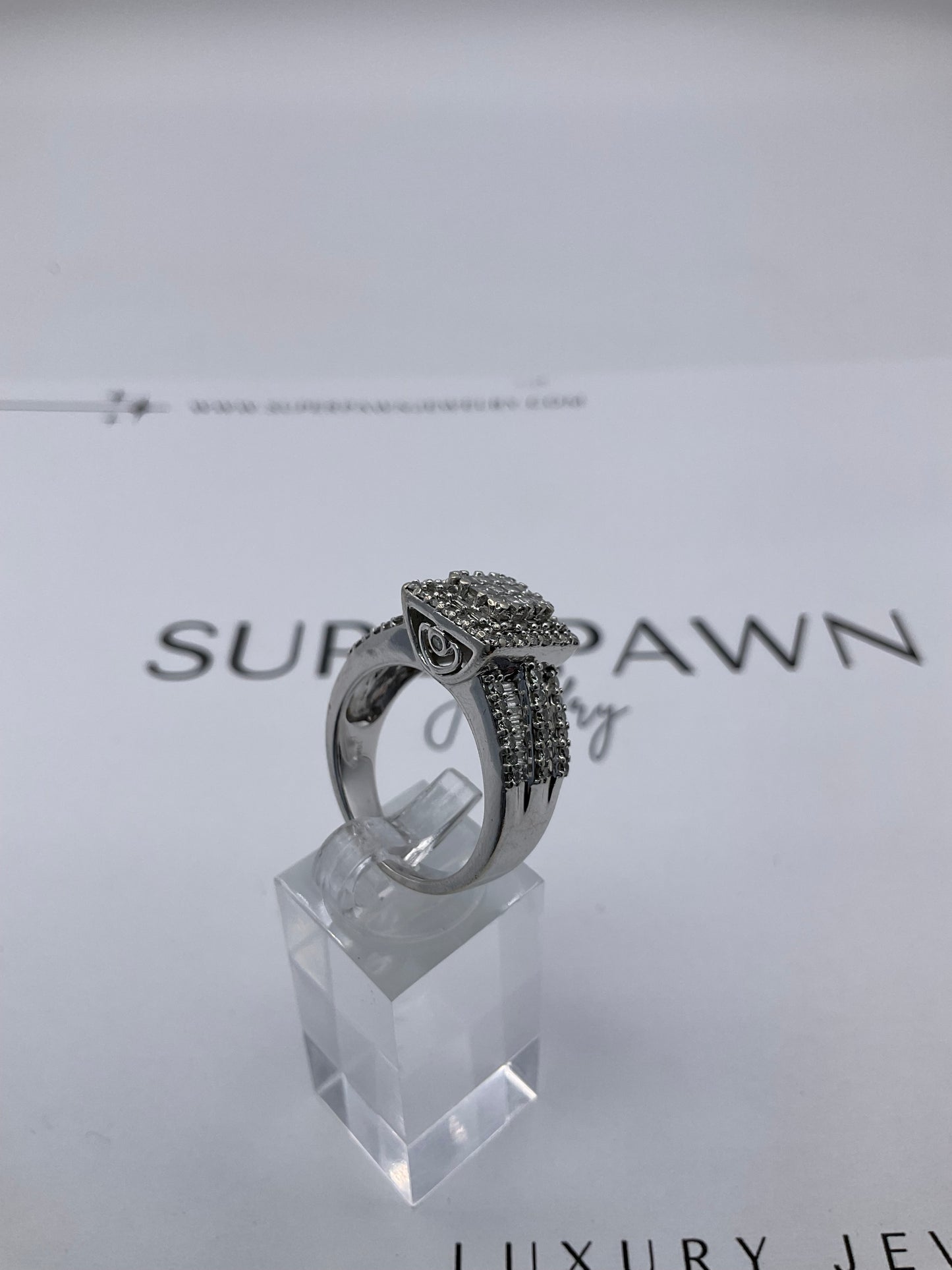 10K White Gold Diamond Cluster Ring with Princess Cut & Baguettes – Size 9.5 – 10g