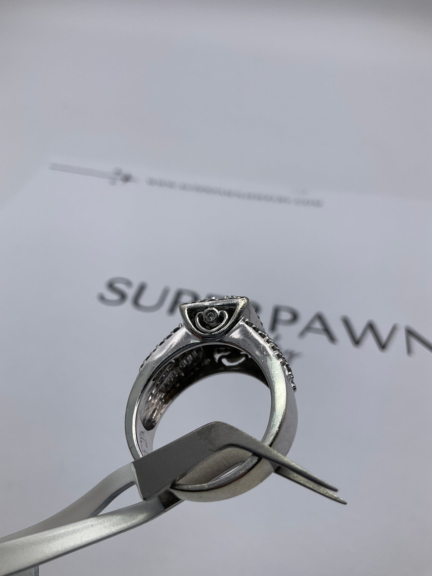 10K White Gold Diamond Cluster Ring with Princess Cut & Baguettes – Size 9.5 – 10g