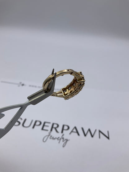 14K Yellow Gold Diamond Clasp Design Ring – Size 5.5 – 5.8g