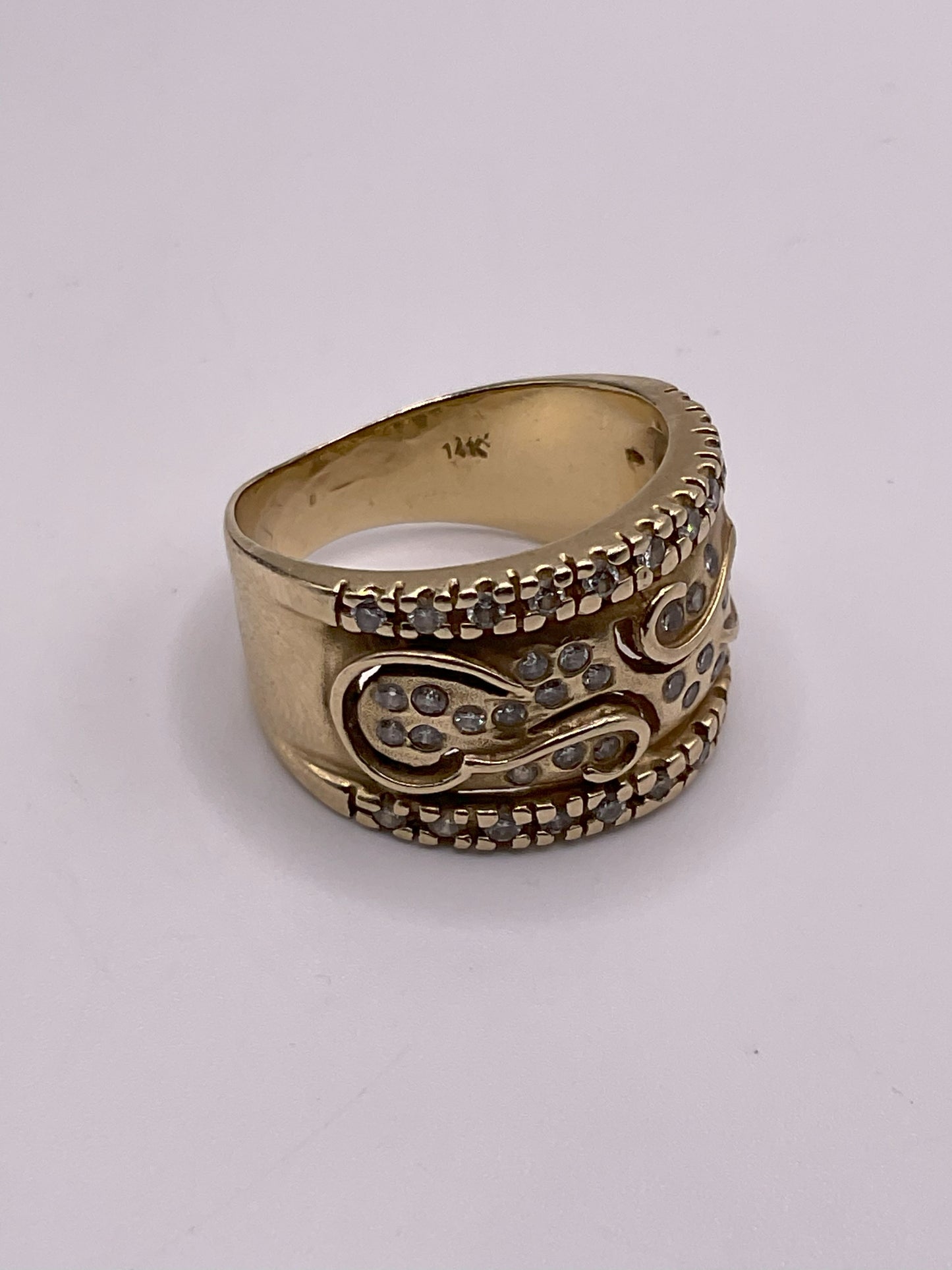 9.6g 14k Yellow Gold Ladies Ring Size 9