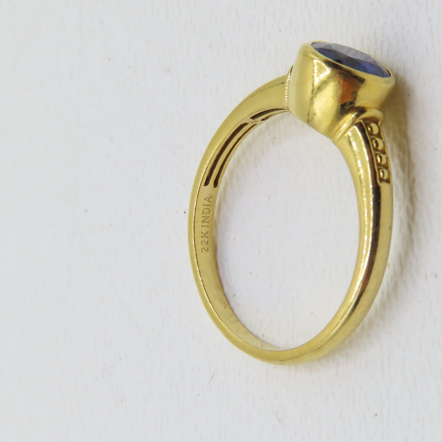 22K Yellow Gold Round Blue Tanzanite Ring Size 10 5g