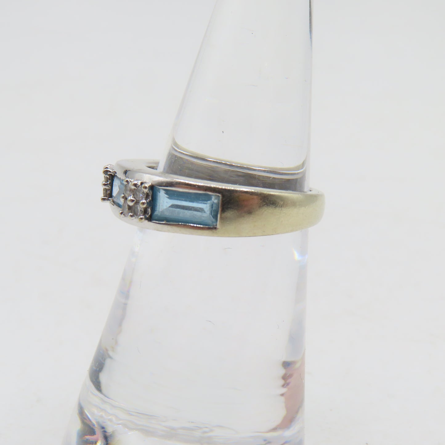 14K White Gold Blue Topaz and Diamond Band Ring Size 5 3.4g