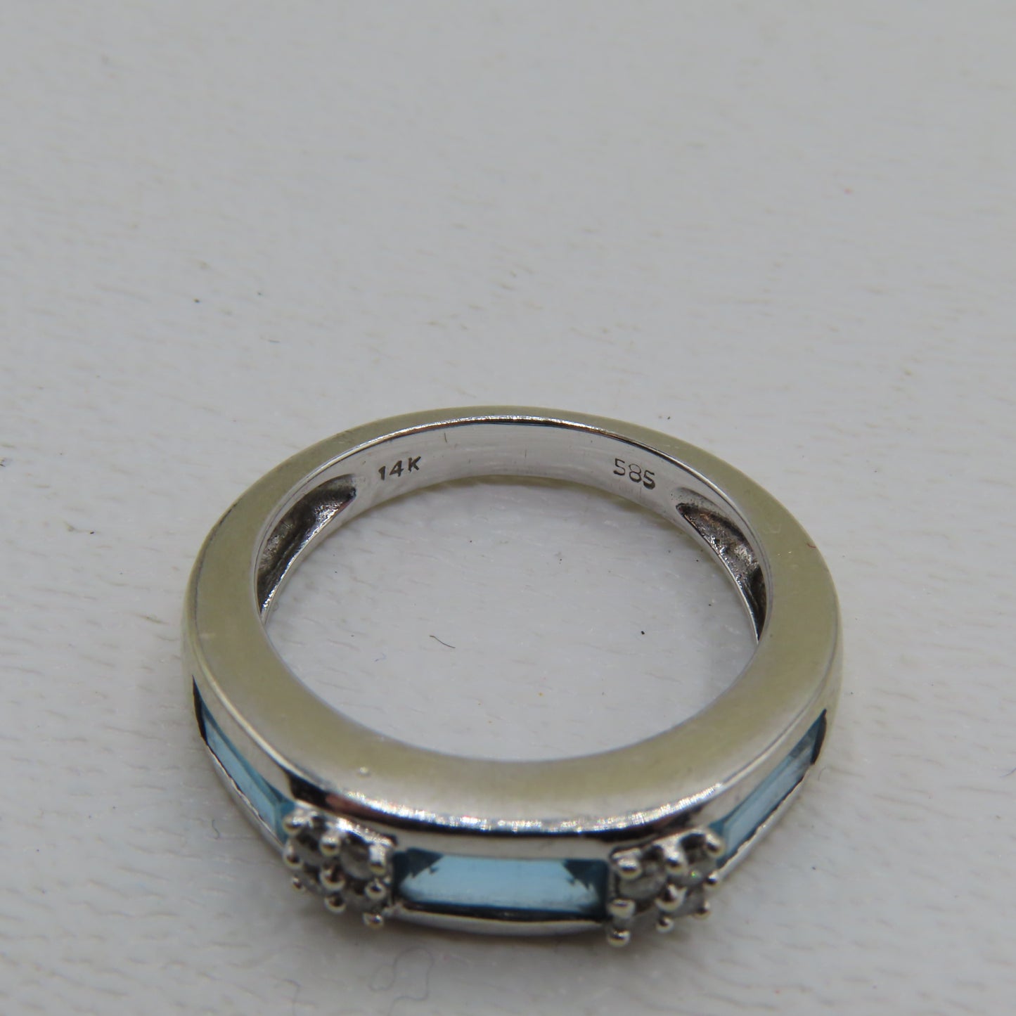 14K White Gold Blue Topaz and Diamond Band Ring Size 5 3.4g