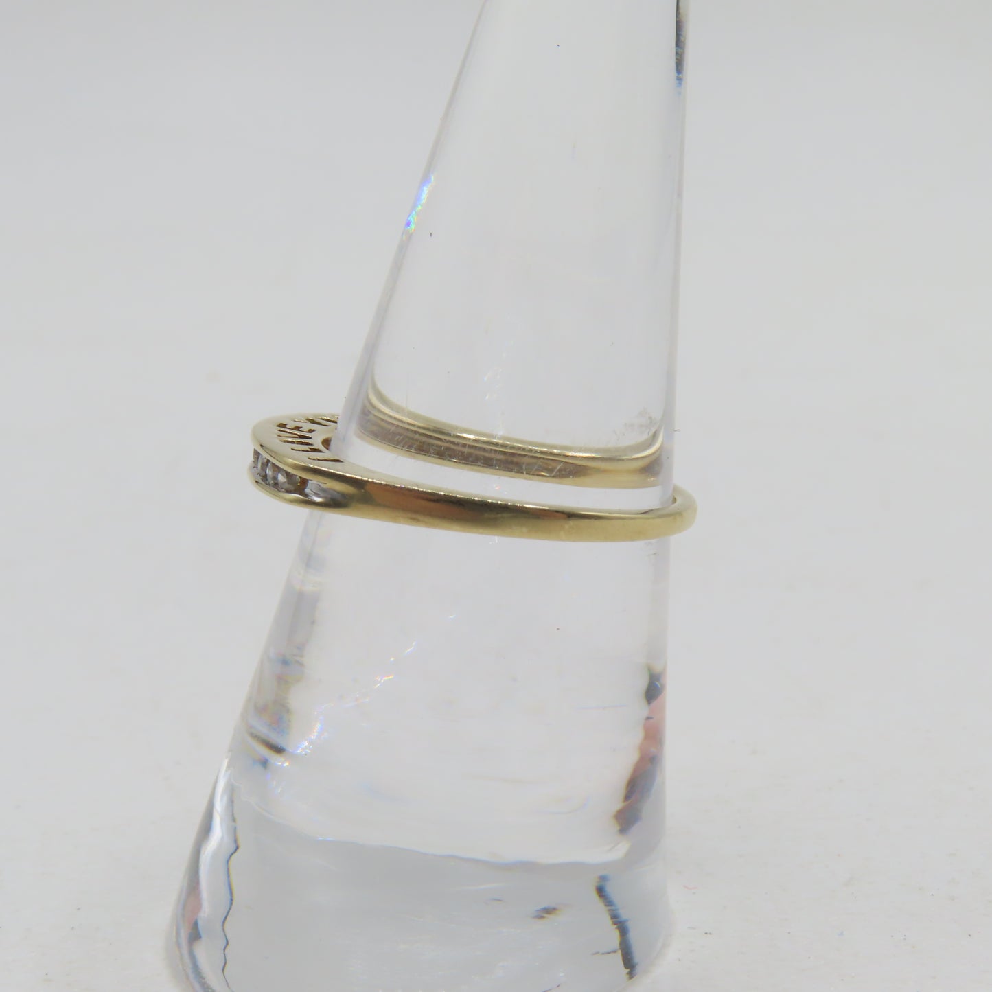 10K Yellow Gold Channel Set Diamond "I Love You" Band Ring Size 7 1.7g