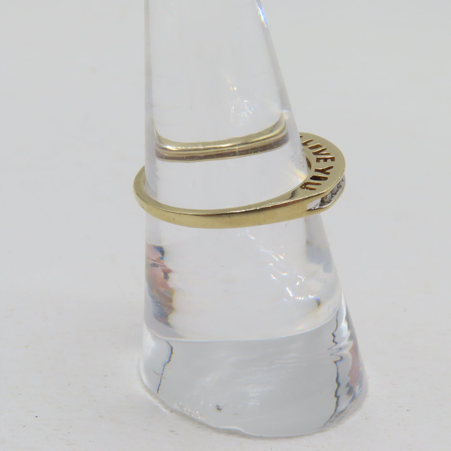 10K Yellow Gold Channel Set Diamond "I Love You" Band Ring Size 7 1.7g