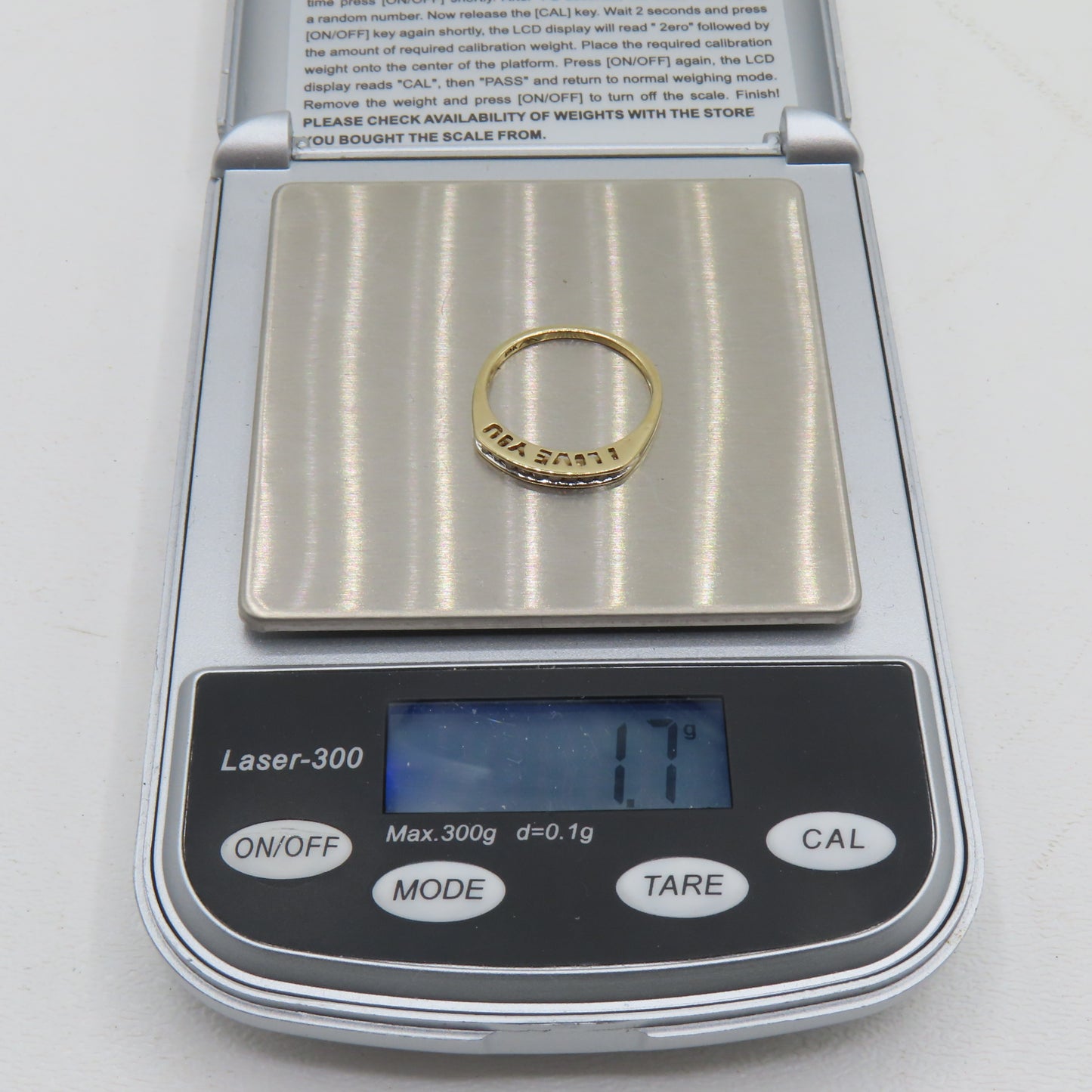 10K Yellow Gold Channel Set Diamond "I Love You" Band Ring Size 7 1.7g