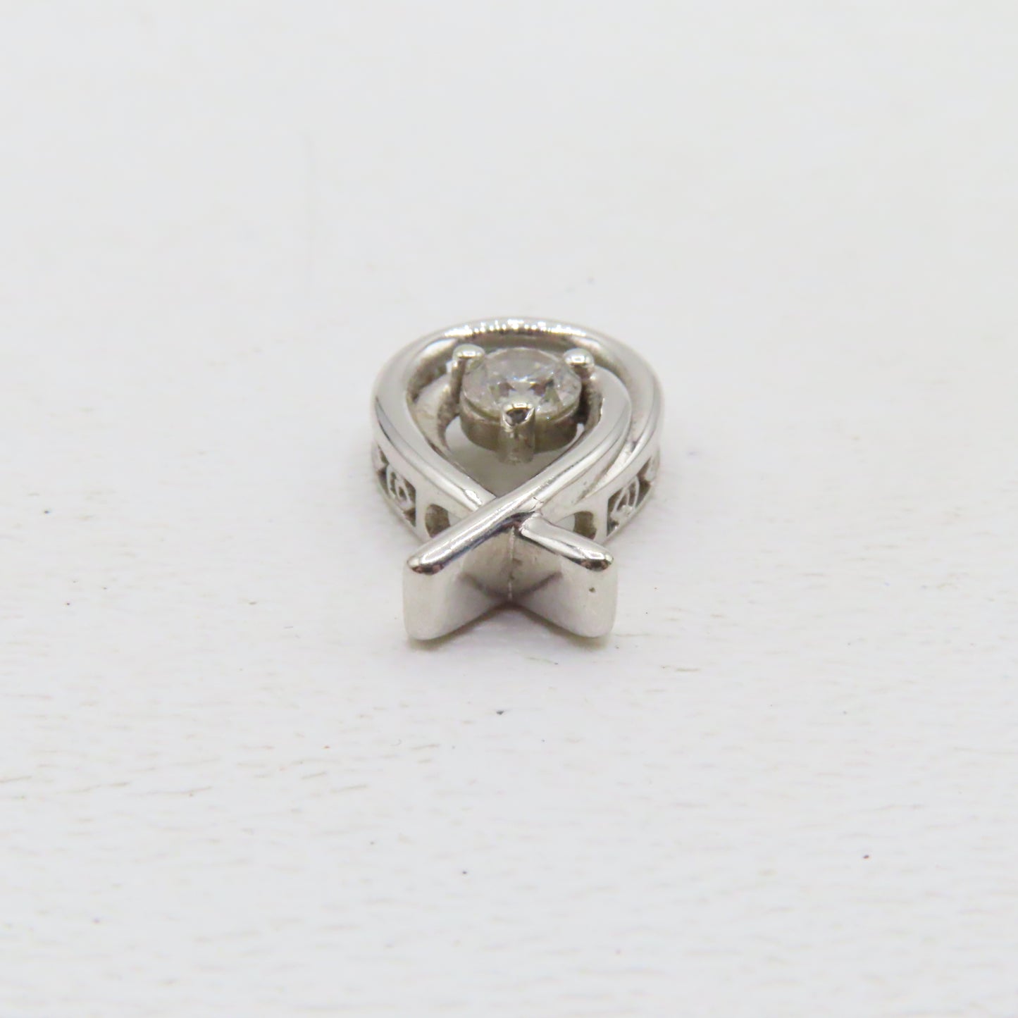14K White Gold 1/2CT Round Diamond Love Knot Pendant 3/4" 2.9g