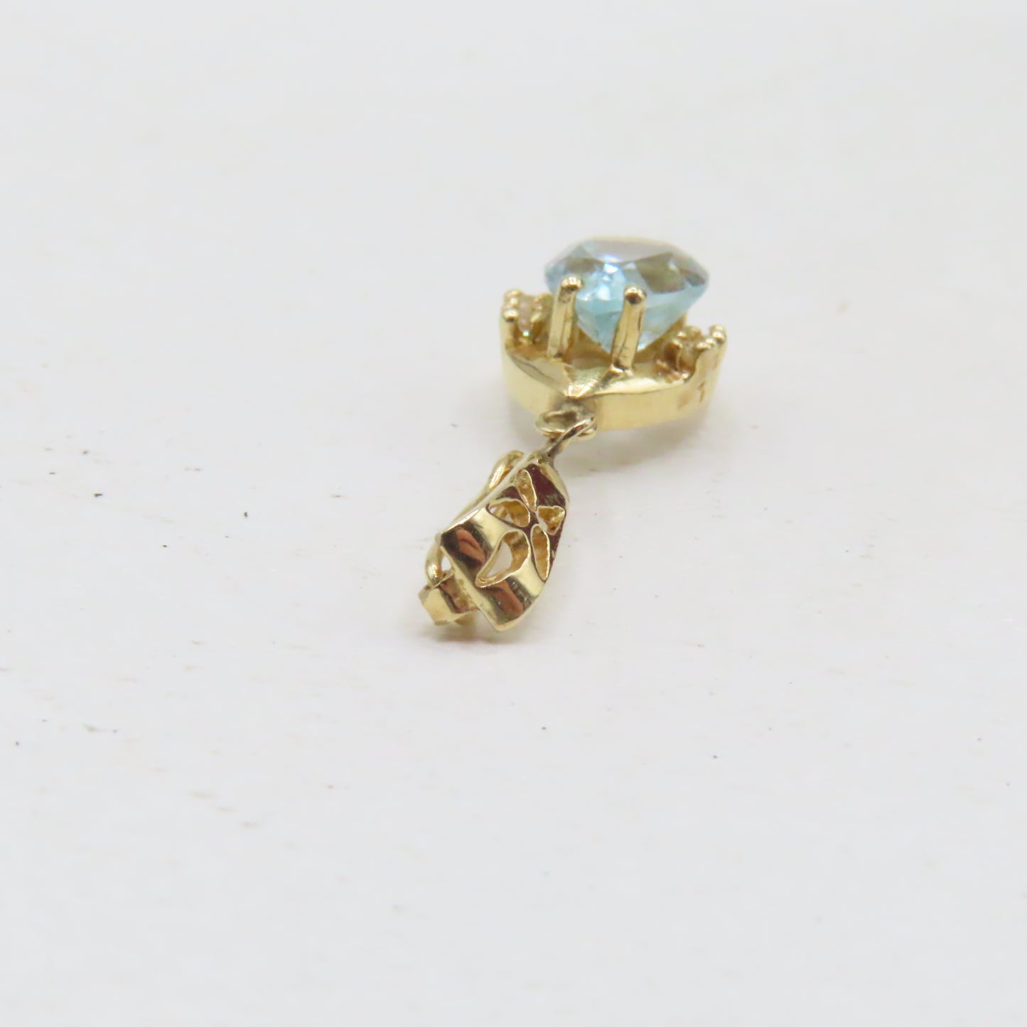 14K Yellow Gold Pear Shaped Blue Topaz Hinged Bail Pendant 1" 2.1g