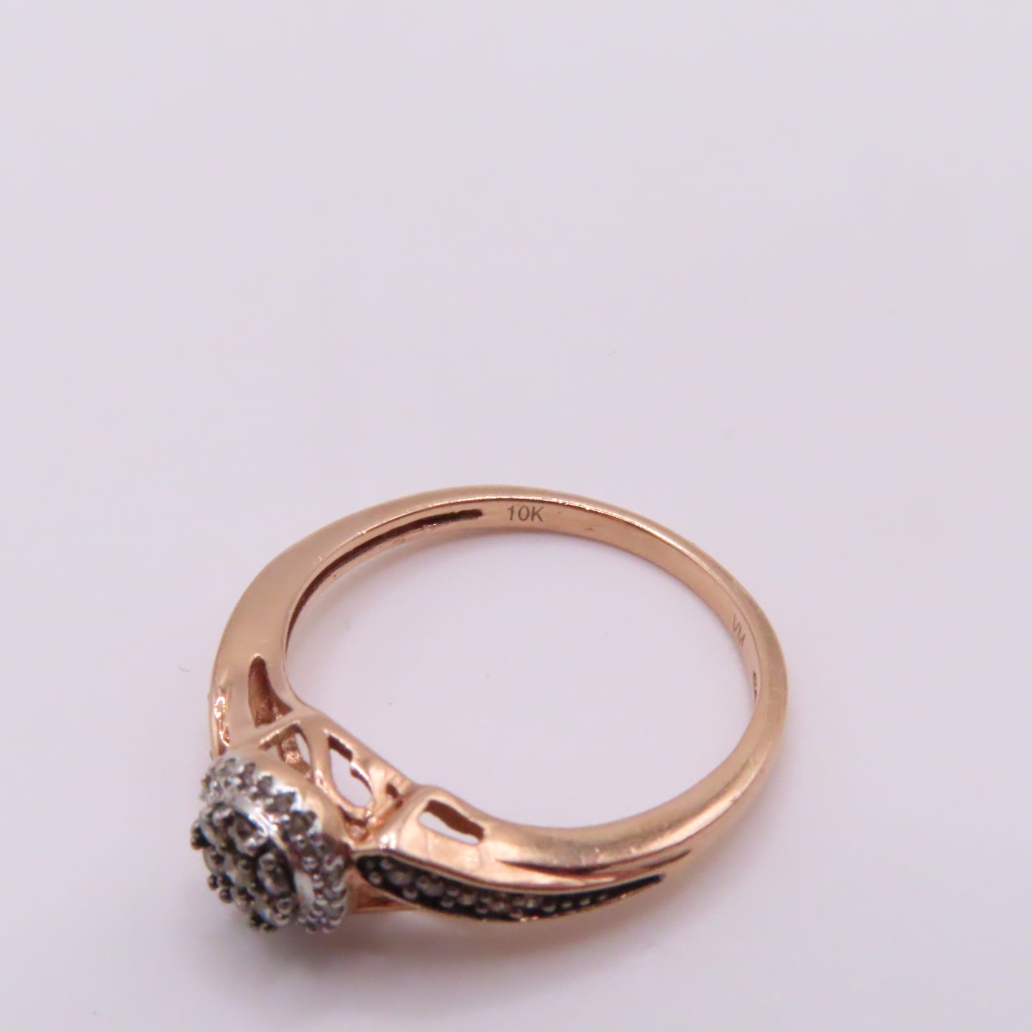10K Rose Gold Champagne and White Diamond Cluster Ring Size 7 1.9g