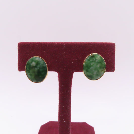 14K Yellow Gold Oval Green Nephrite Jade Cabochon Bezel Set Stud Earrings 2.2g