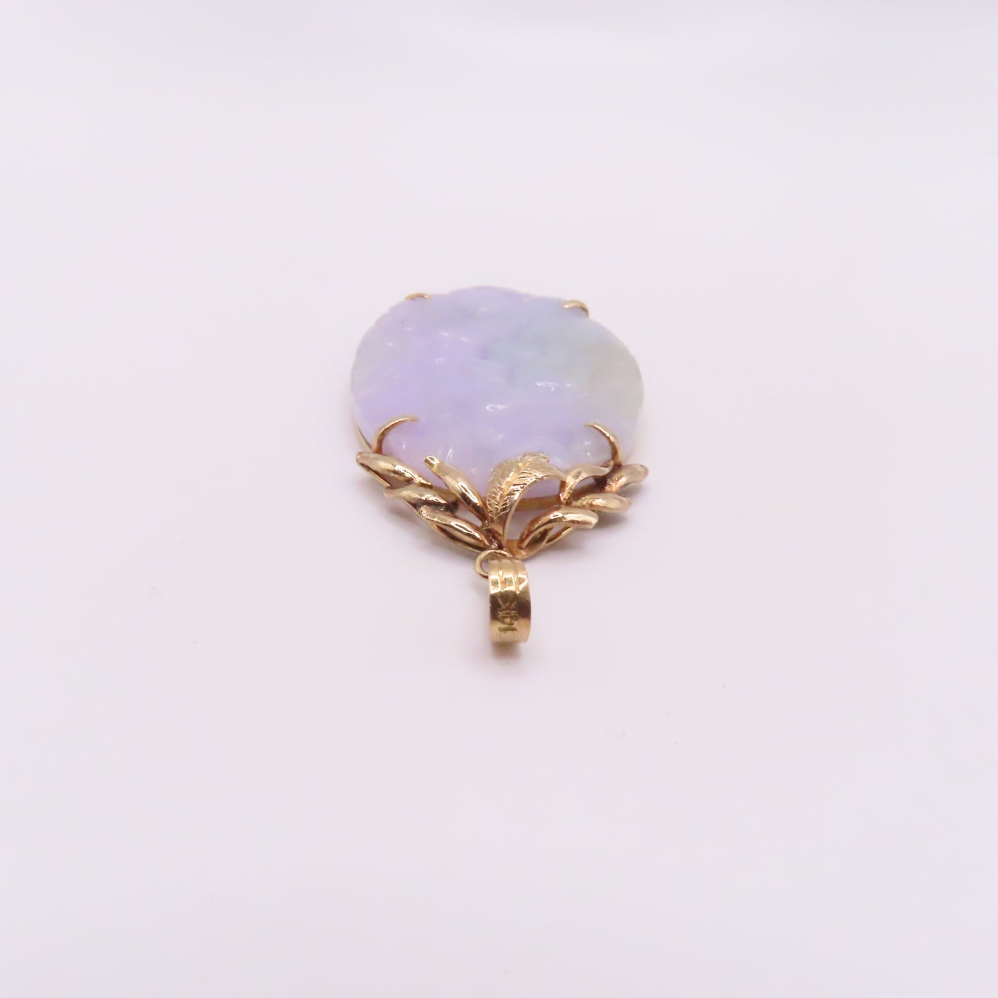 14K Yellow Gold Carved Lavender Green Jade Oval Pendant 2-1/4" 11.3g