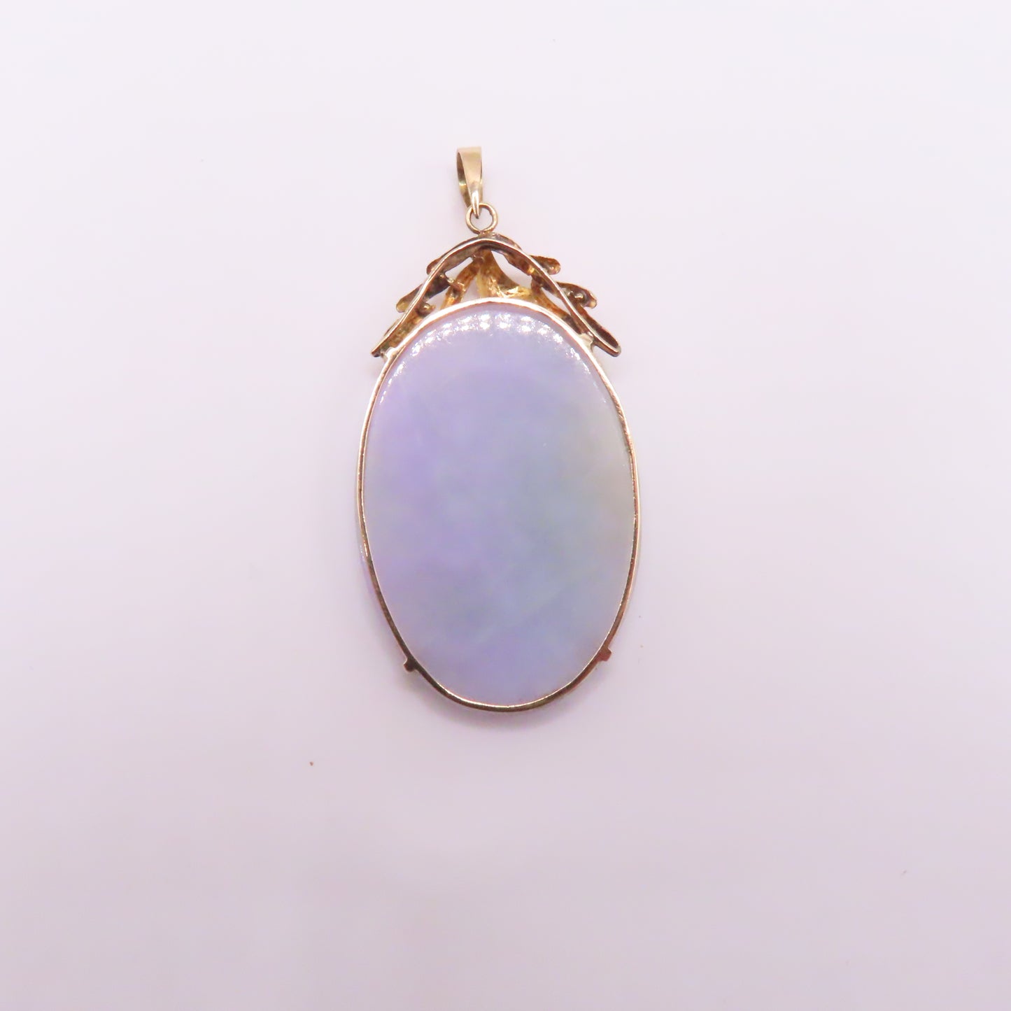 14K Yellow Gold Carved Lavender Green Jade Oval Pendant 2-1/4" 11.3g