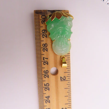 18K Yellow Gold Green Jade Carved Guan Yin Buddah Lotus Pendant 1-1/2" 6.5g
