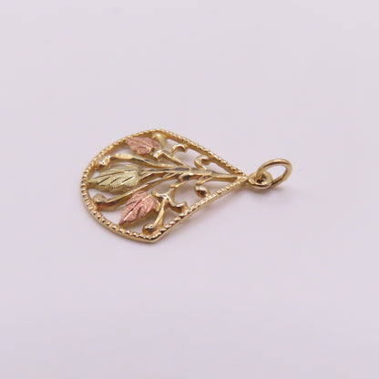 10K Yellow Gold Ornate Fan Leaf Pendant 1" 1.3g