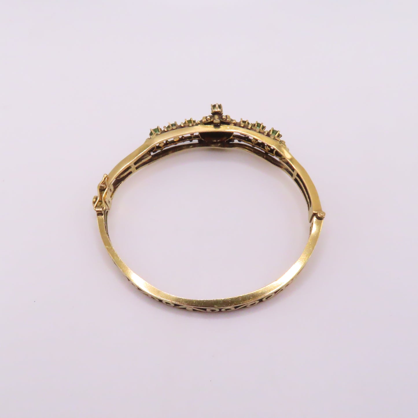 Vintage 14K Yellow Gold Peridot Filigree Ornate Hinged Bangle Bracelet 6-3/4" 17.7g
