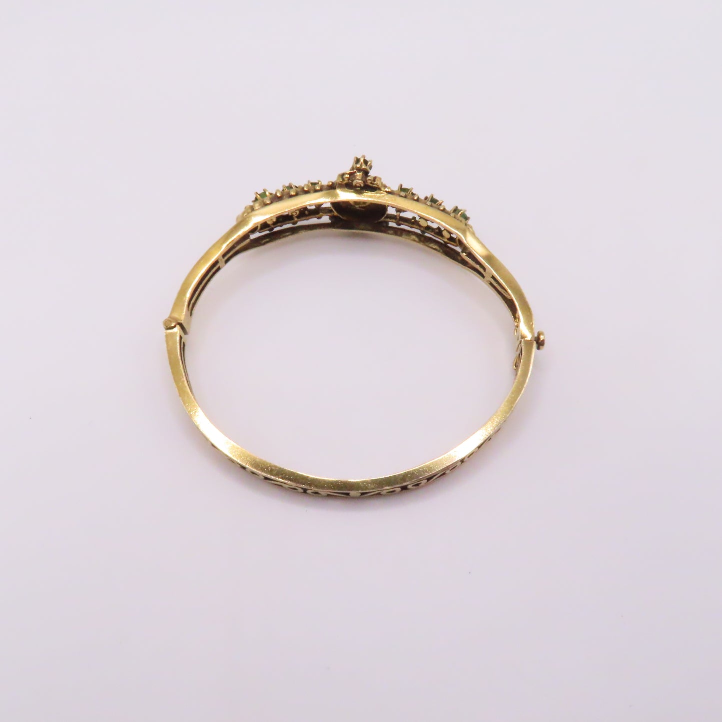 Vintage 14K Yellow Gold Peridot Filigree Ornate Hinged Bangle Bracelet 6-3/4" 17.7g