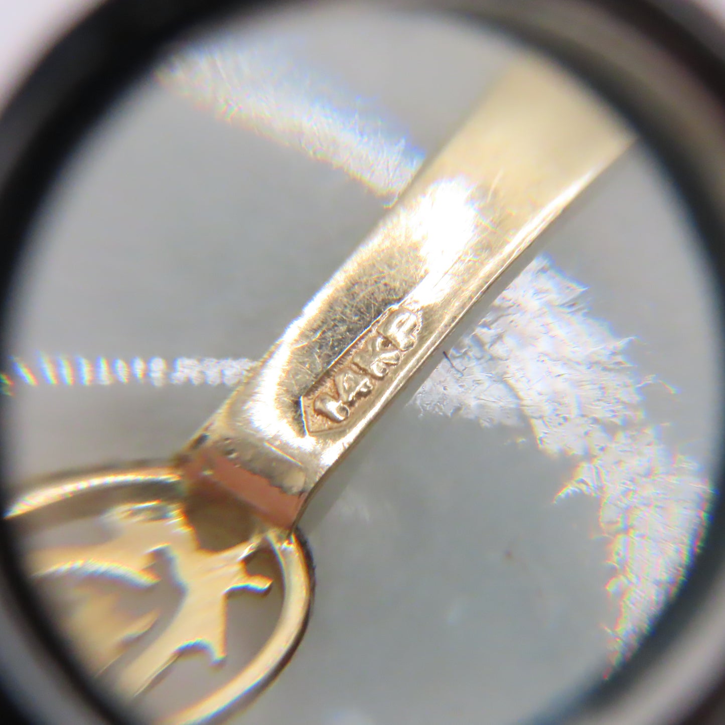 14K Yellow Gold Green Jade Round Disc Chinese Character Pendant 1-1/4" 3.1g