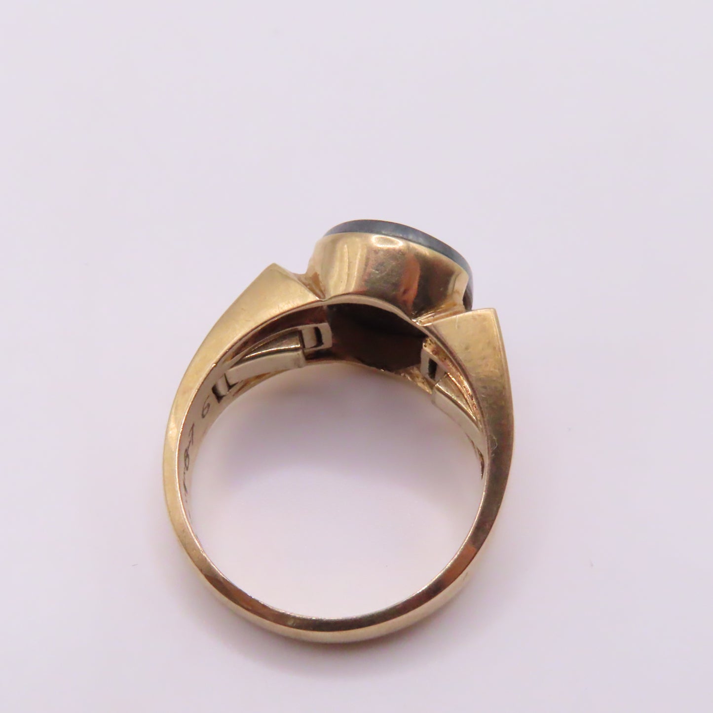 14K Yellow Gold Roman Soldier Hematite Intaglio Carved Signet Ring Size 10.25 10.4g