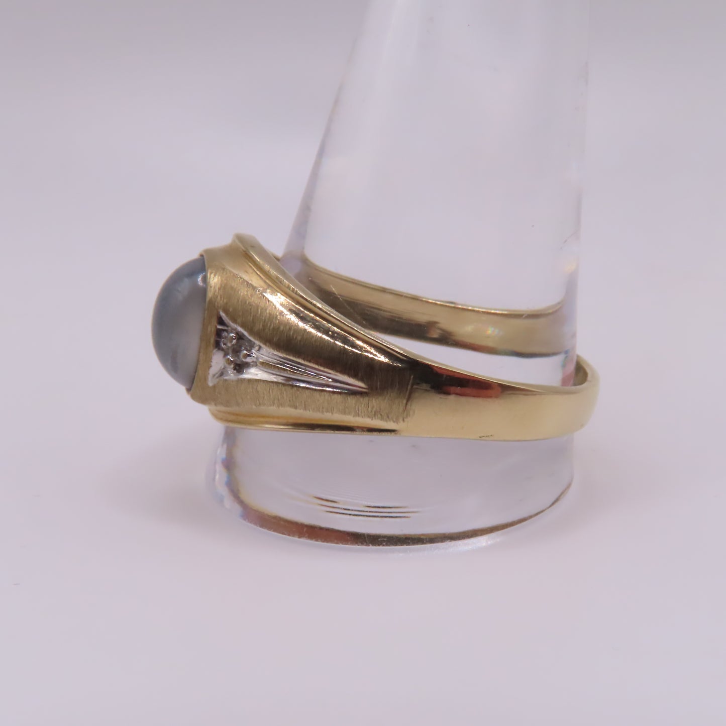 10K Yellow Gold Oval Moonstone Cats Eye Cabochon Ring Size 14.25 5g