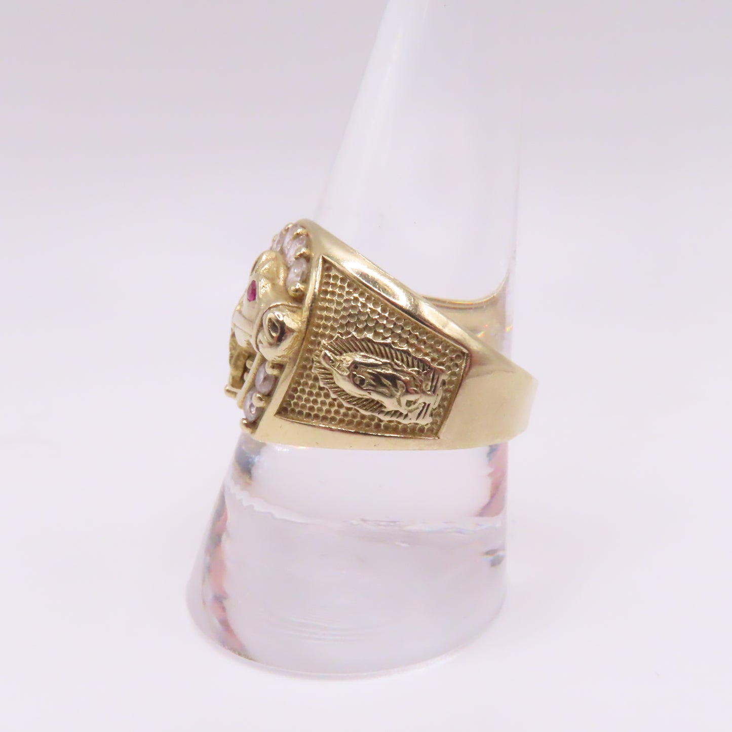 14K Yellow Gold Ruby Eye Horse CZ Horseshoe Virgin Mary Ring Size 10 6.7g