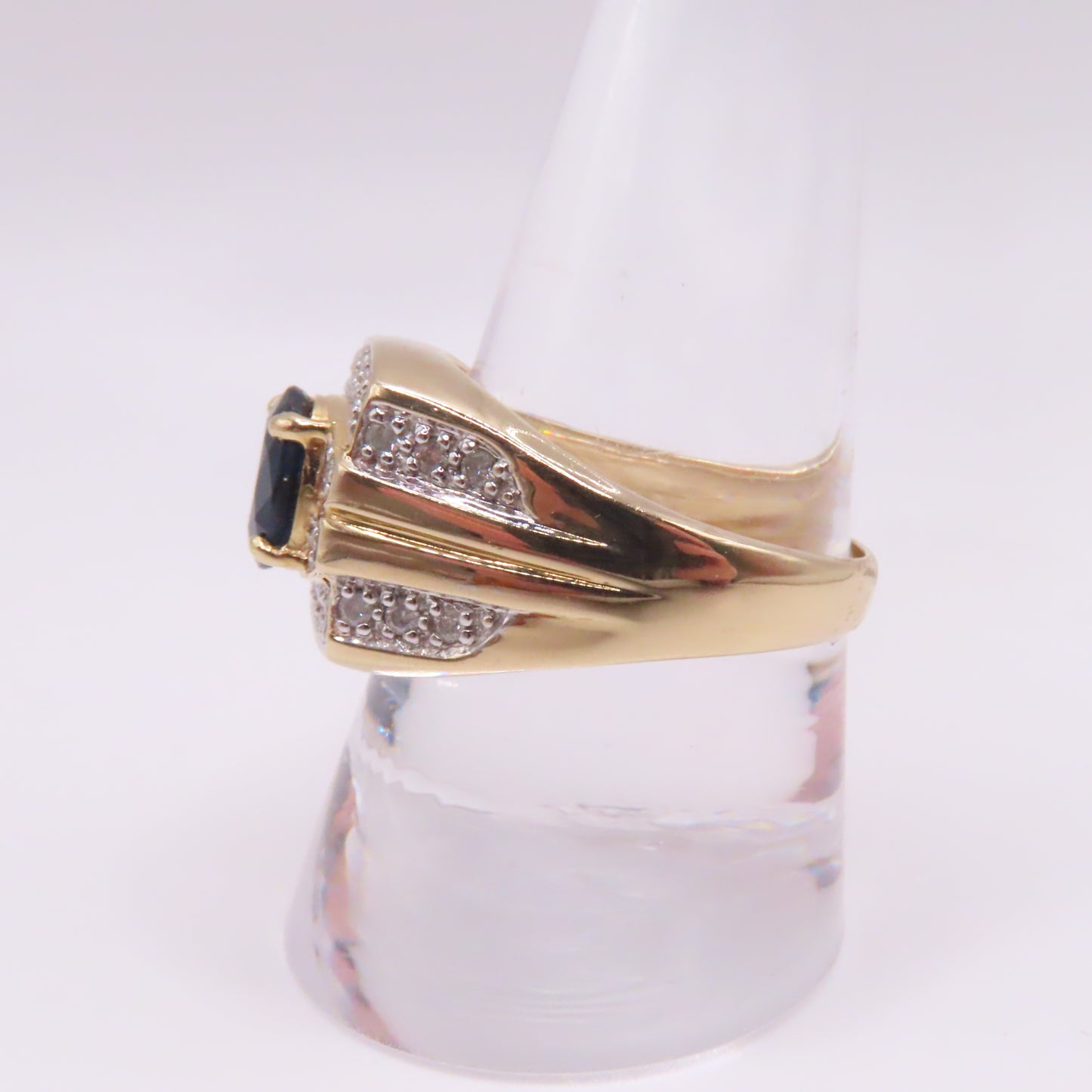 14K Yellow Gold Oval Sapphire and Round Diamonds Signet Ring Size 10 7.5g