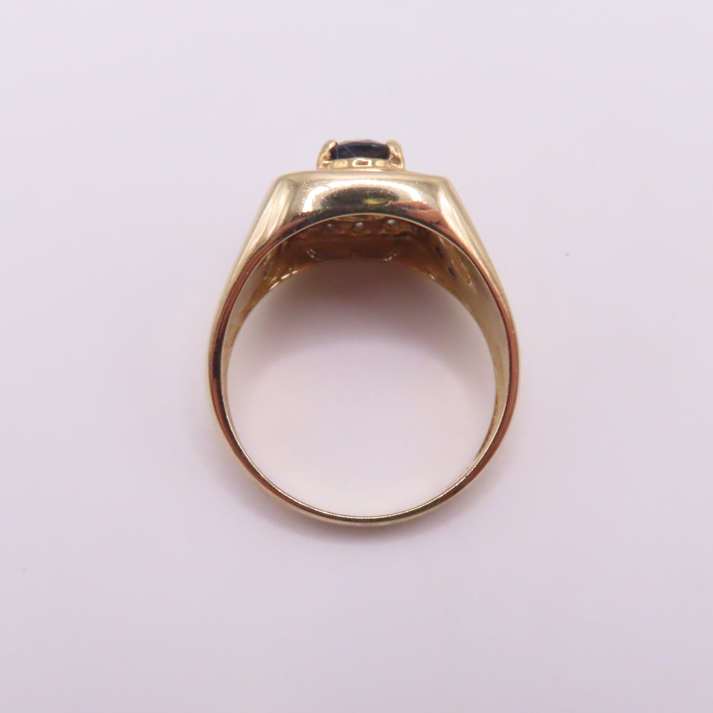 14K Yellow Gold Oval Sapphire and Round Diamonds Signet Ring Size 10 7.5g