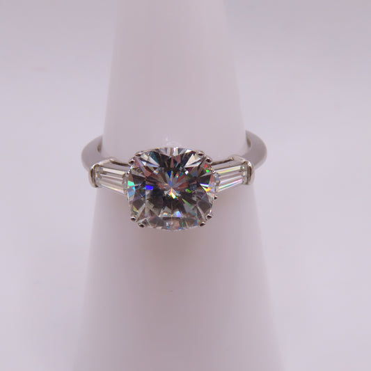 Charles & Colvard 14K White Gold Cushion Cut Moissanite Stone Engagement Ring Size 6.25 3.1g
