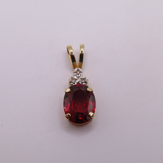 14K Yellow Gold Oval Garnet and Diamond Split Bail Pendant 3/4" 1.1g