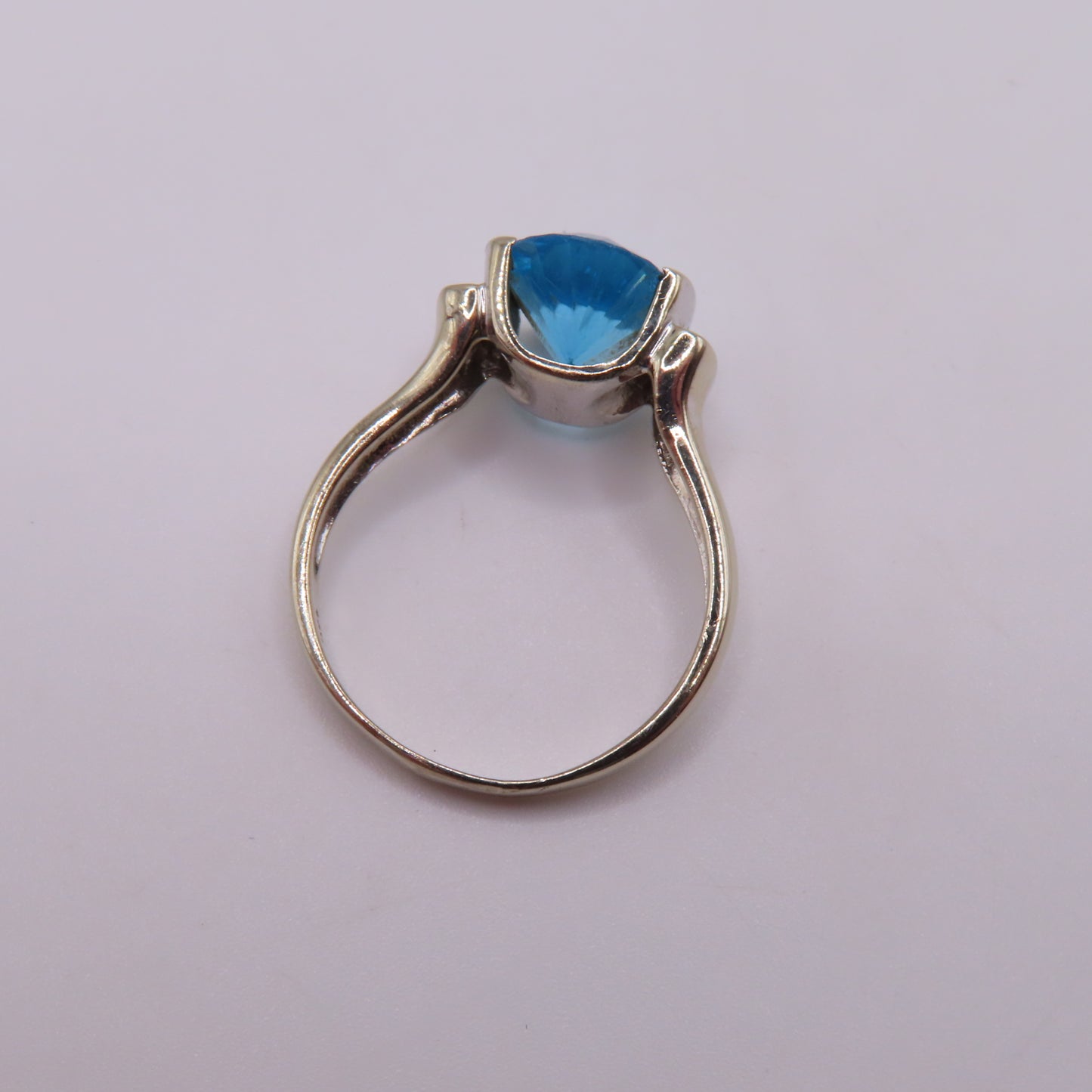 14K White Gold Oval Blue Topaz & Diamond Accent Statement Ring Size 8.25 4.4g