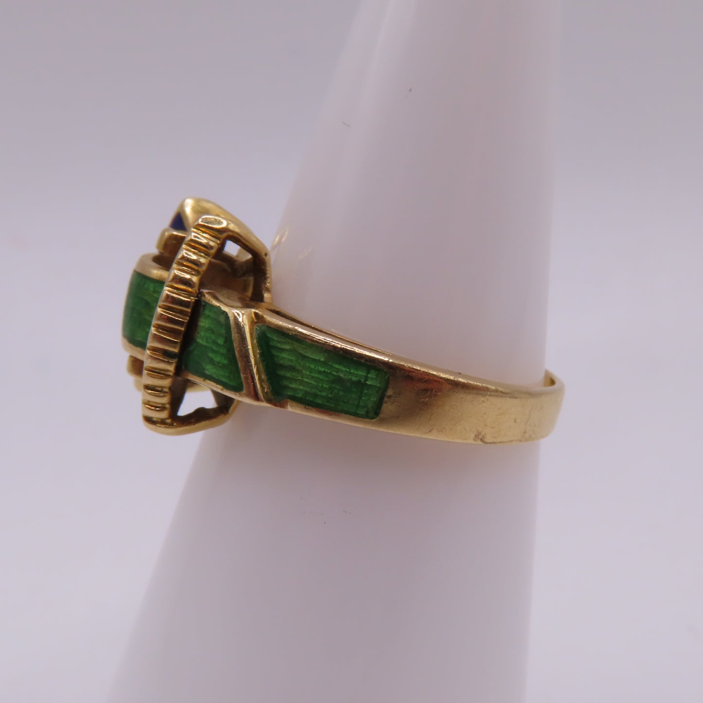18K Yellow Gold Blue & Green Enamel Inlay Buckle Motif MCM Ring Size 7 4.7g