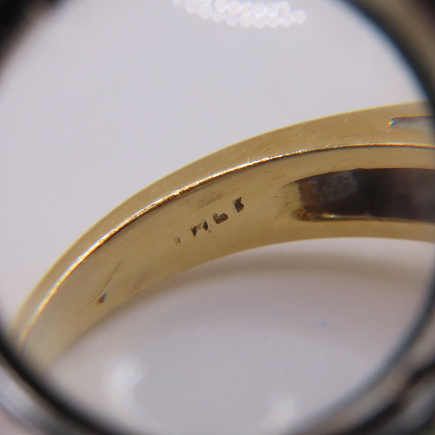 18K Yellow Gold Blue & Green Enamel Inlay Buckle Motif MCM Ring Size 7 4.7g