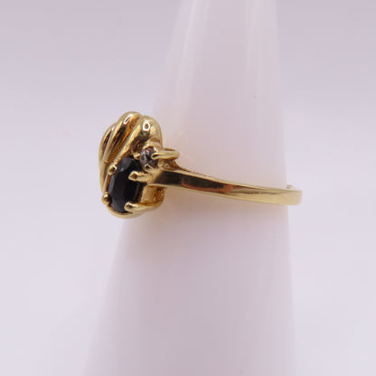 Vintage 14K Yellow Gold Oval Sapphire Ribbed Asymmetrical Ring Size 7 2.3g