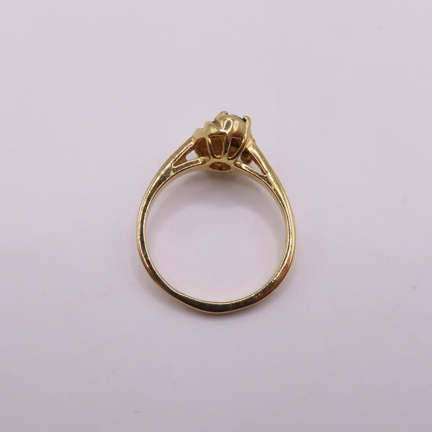 Vintage 14K Yellow Gold Oval Sapphire Ribbed Asymmetrical Ring Size 7 2.3g