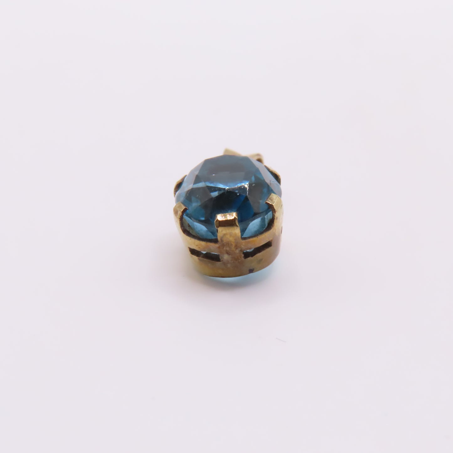 14K Yellow Gold Oval Faceted Blue Aquamarine Solitaire Charm Pendant 1.7g
