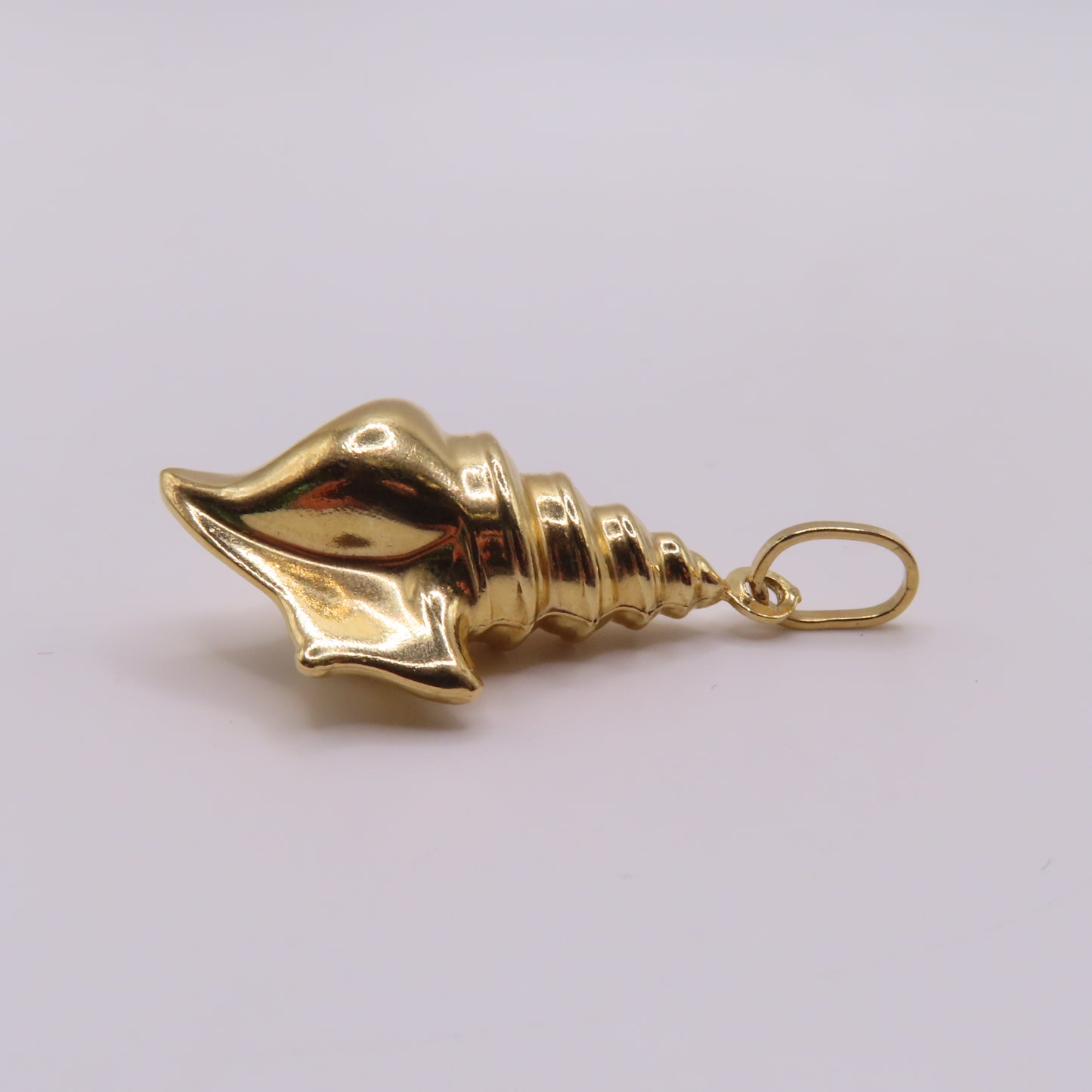 18K Yellow Gold Conch Sea Shell Pendant Marine Nautical Ocean Charm 1.5" 2.5g