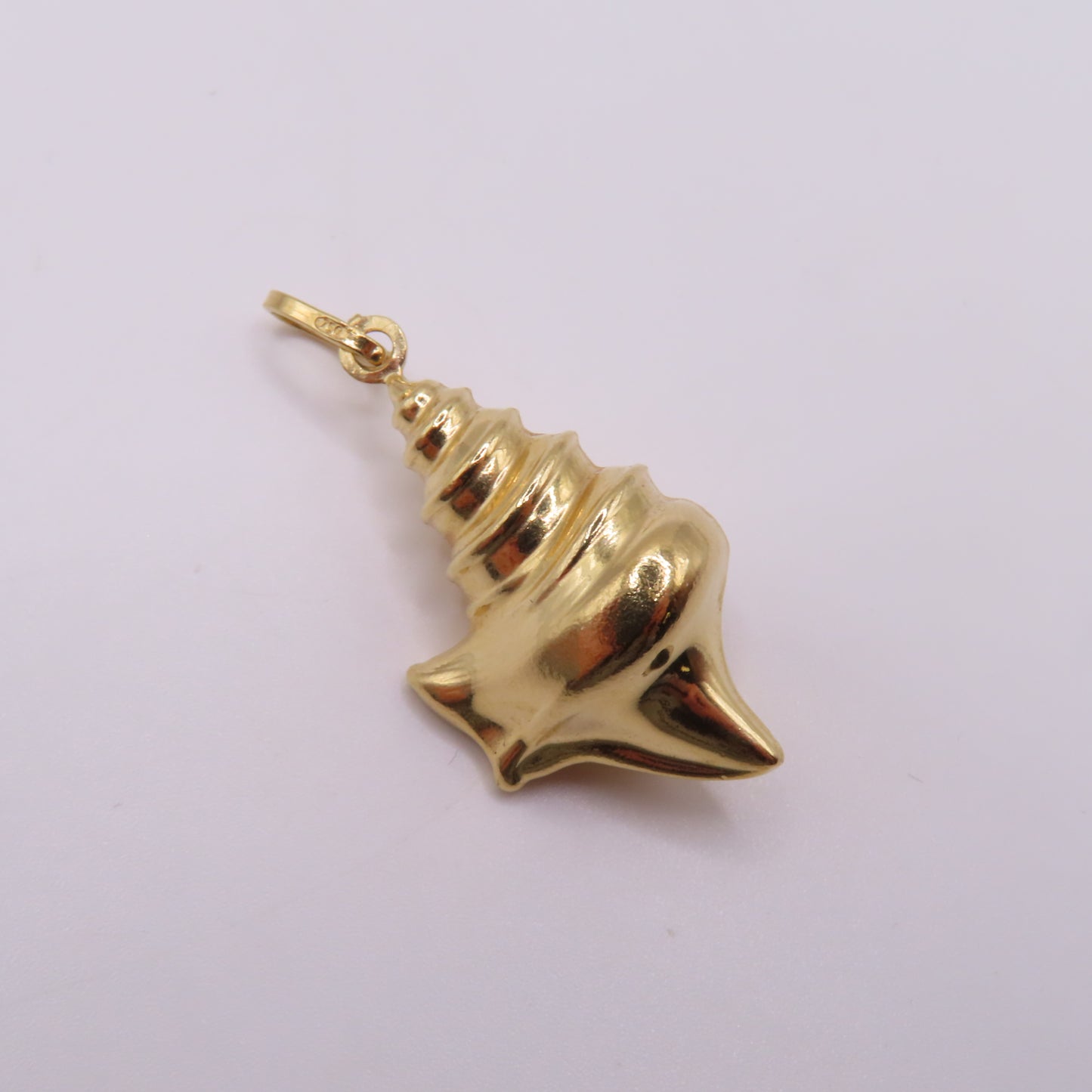 18K Yellow Gold Conch Sea Shell Pendant Marine Nautical Ocean Charm 1.5" 2.5g