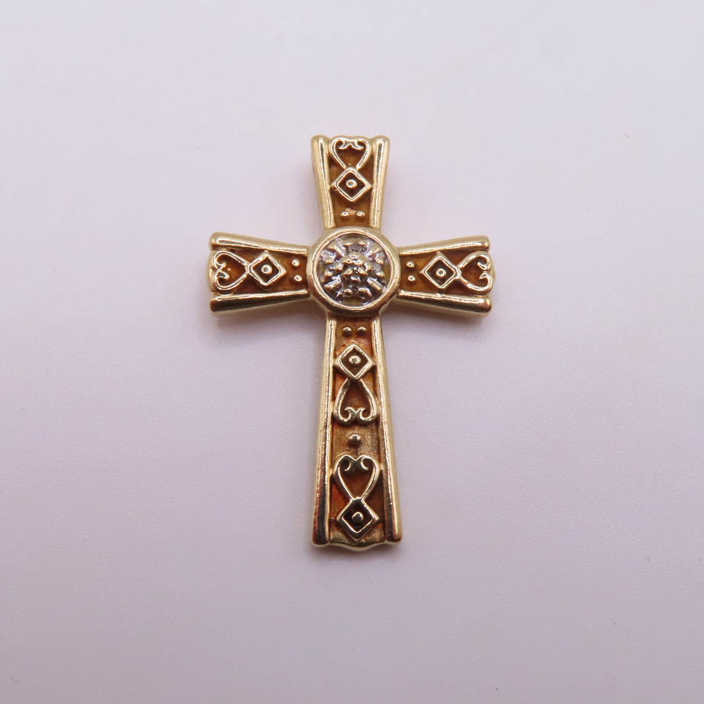10K Yellow Gold Openwork Filigree Cross with Diamond Cluster Pendant 2.2g