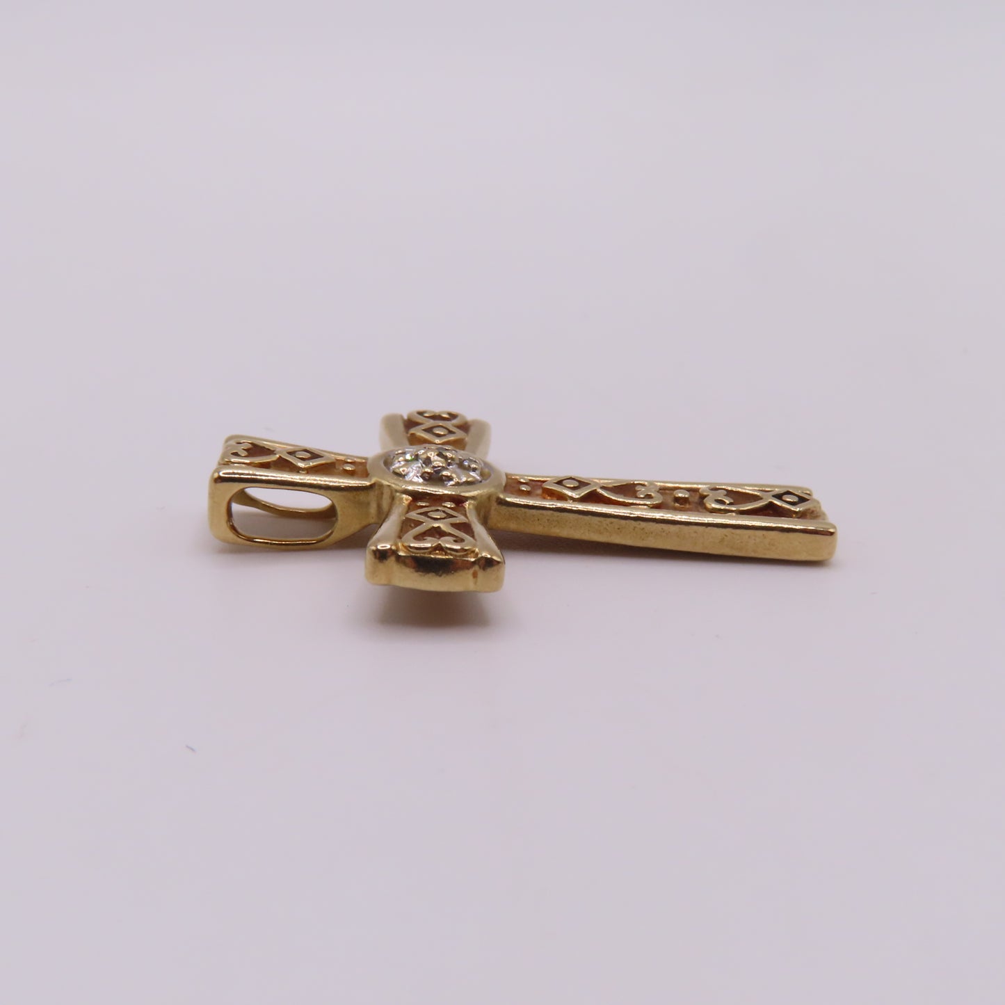 10K Yellow Gold Openwork Filigree Cross with Diamond Cluster Pendant 2.2g