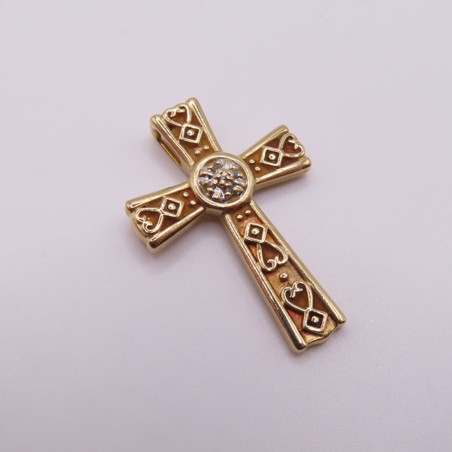 10K Yellow Gold Openwork Filigree Cross with Diamond Cluster Pendant 2.2g