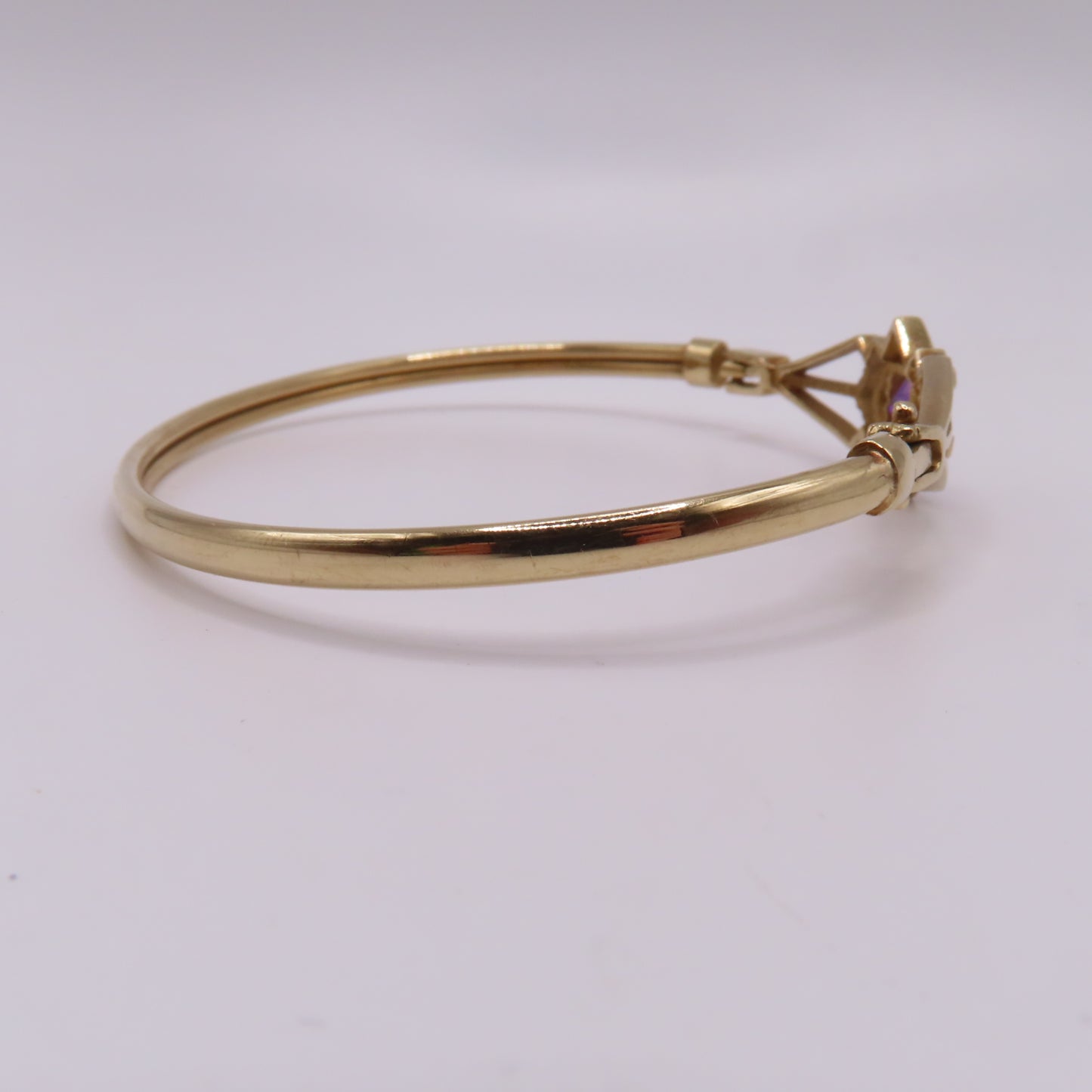 Vintage 9K Yellow Gold Princess Cut Amethyst Geometric Hinged Bangle Bracelet 6-3/4" 6.5g
